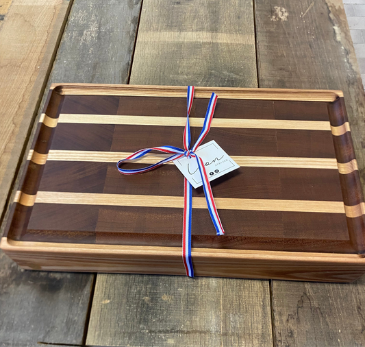 Marceau- billot artisanal bois debout- frêne olivier et chêne- 43cm * 27cm