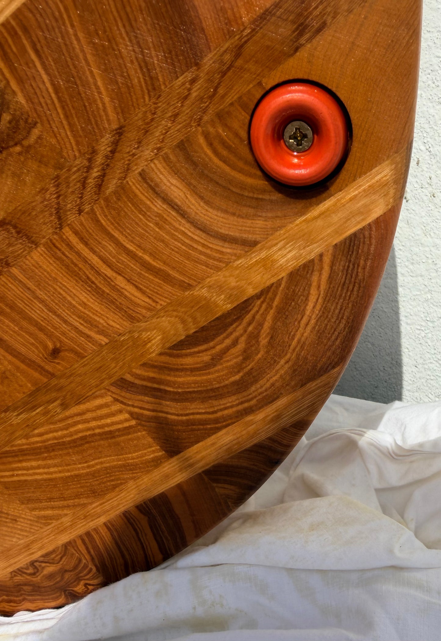 Maurice- billot en frêne Olivier et chêne en bois debout- 43 cm par 8,5cm